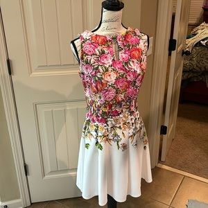 Super cute, floral. Party dress!